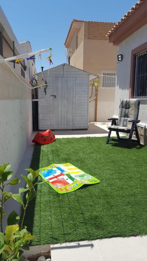 Villa En Torre De La Horadada A 240M De La Playa Екстериор снимка